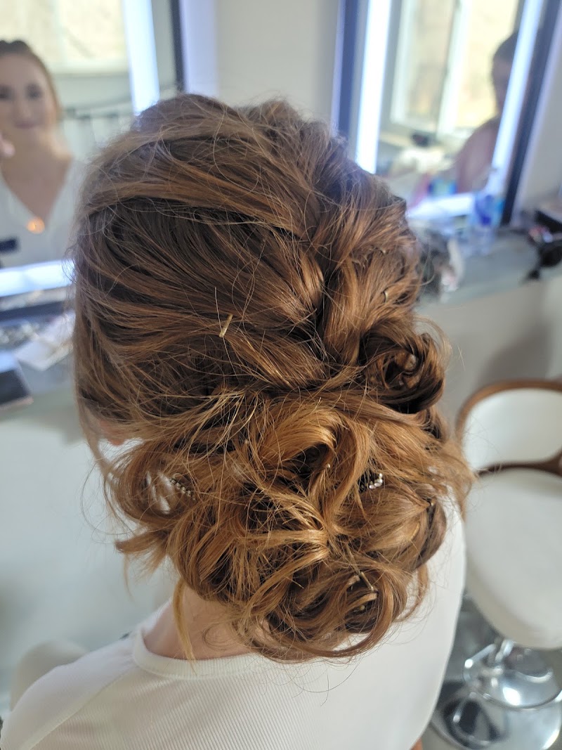 The Beauty Lounge, beauty salon in Crossville, TN, photo 1 of 9
